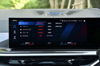 ステアリングホイール左右のショートカットスイッチ「M1」「M2」に、エンジンやシャシー、ステアリング、ブレーキなどの設定を記憶させることができる。写真はそのセットアップ画面。