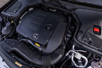 2リッター直4ターボエンジンは、最高出力258PS/5800-6100rpm、最大トルク370N・m/1800-4000rpmを発生。9段ATと組み合わされている。