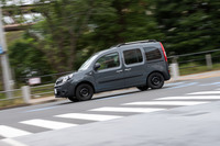 「リミテッド ディーゼルMT」という車名にも表れている通り、パワーユニットにはディーゼルエンジンと6段MTを採用。燃費は19.0km/リッターと公称されている(WLTCモード)。