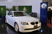 【写真上】B6 クーペ スーパーチャージ
【写真下】B5 スーパーチャージ