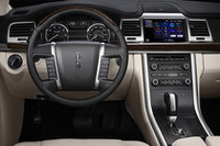 リンカーンから新型高級セダン「MKS」登場の画像