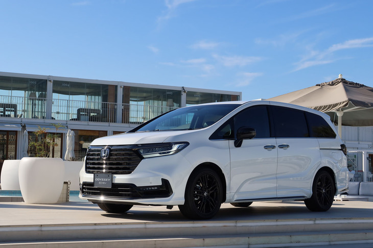 ホンダ・オデッセイe:HEVアブソルート・EXブラックエディション