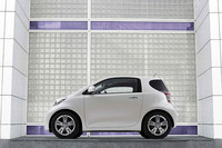 第57回:「トヨタiQ プロトタイプ」イタリア海岸線付近に接近中!