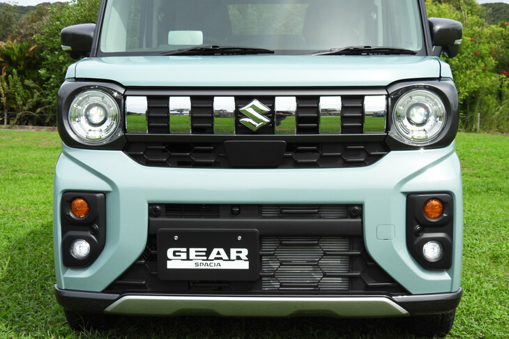 スズキ・スペーシア ギア ハイブリッドXZターボ(フロントマスク)