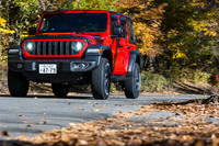 ラギッドなパターンゆえに覚悟していたが、オンロードでもゴツゴツした感触は皆無。これならロングドライブも余裕だ。