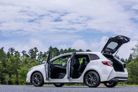 「カローラ ツーリングW×B」のボディーサイズは全長×全幅×全高=4495×1745×1460mm、ホイールベース=2640mm。車重は1320kgとなる。