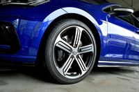 試乗車のタイヤサイズは225/40R18。「ブリヂストン・ポテンザS001」を装着していた。