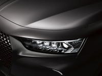 「DS 7クロスバック」の特別仕様車「パフォーマンスライン」再々発売の画像