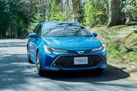 「トヨタ・カローラ スポーツ」は2018年6月に発売。新型「クラウン」とともに、トヨタの「コネクティッドカー」第1弾としてデビューした。