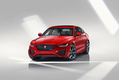 スポーツセダン「ジャガーXE」が2020年型に　スポーティーな「R-DYNAMIC」が登場