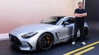 新型「メルセデスAMG GT」の全長は4.73m。現行モデルに比べて15cm長くなった。