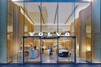 トヨタより一足早くにサブスクリプションサービスを開始したボルボ・カー・ジャパン。契約期間や契約の内容に応じて、「スマボ2/3」「スマボ3/5」「あん新スマボ」……と、豊富なプランを取りそろえている。