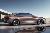 「マツダEZ-6」のボディーサイズは全長×全幅×全高=4921×1890×1485mm。