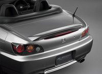 「ホンダS2000」の発売20周年を記念した純正アクセサリー発売の画像
