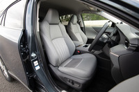 乗り心地に関しては、吸・遮音材の大量投入と高効率な配置のレイアウトを通し、静粛性を徹底的に追求。従来モデルよりひとクラス上の静かさを実現したという。