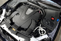 「E400 4MATIC」に搭載される3リッターV6ツインターボエンジン。333psの最高出力と480Nmの最大トルクを発生する。