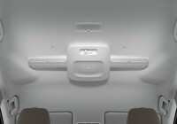 車内の温度の偏りを解消する「天井サーキュレーター」。