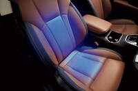 シートベンチレーション(運転席・助手席)