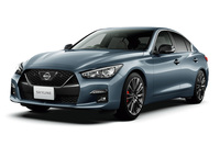 初代は1957年に誕生、国産乗用車では「クラウン」に次ぐ歴史を持つ「日産スカイライン」。写真の現行モデルで13代目となるが、果たして今後の命運は?