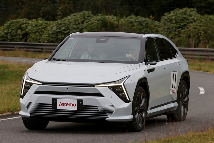 ホンダが中国で販売している「Ye(イエ)」シリーズの「S7」。これは比較用に乗ったノーマル車。価格が高めであまり売れていないらしい……。