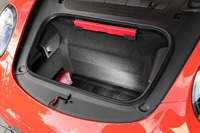 リアエンジンの「911」は、フロントにラゲッジスペースが確保される。積載容量は125リッター。