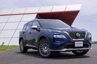 標準モデルに加えて、メーカー純正のカスタマイズモデルも魅力的。写真は独自の上質感とスポーティネスを追求した「オーテック」。(写真:郡大二郎)