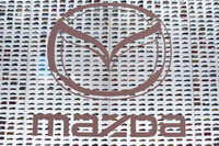 「MINIATURE CAR WALL」に近づいてみる。