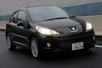 【スペック】プジョー207GT:全長×全幅×全高=4045×1750×1470mm/ホイールベース=2540mm/車重=1270kg/駆動方式=FF/1.6リッター直4DOHC16バルブターボ(156ps/6000rpm、24.5kgm/1400-3500rpm)/価格=260万円(テスト車=同じ)