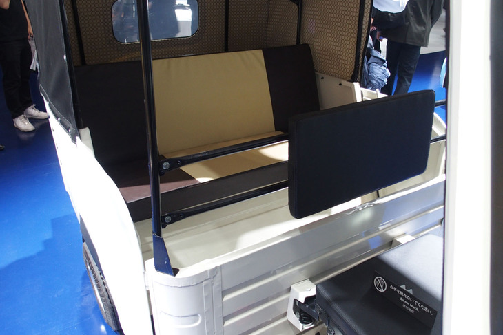 リキシャ(電動三輪タクシー)