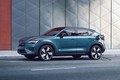 ボルボが「C40リチャージ」に前輪駆動モデル追加　EVラインナップを拡充