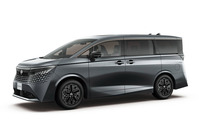 車体色が「ダークメタルグレー」のモデル。