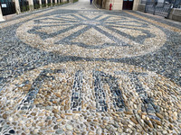 モザイクによる「FIAT」の文字も維持されている。