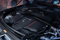 「M256M Evo」はターボと電動スーパーチャージャーに加えて、マイルドハイブリッドのISGも搭載している。