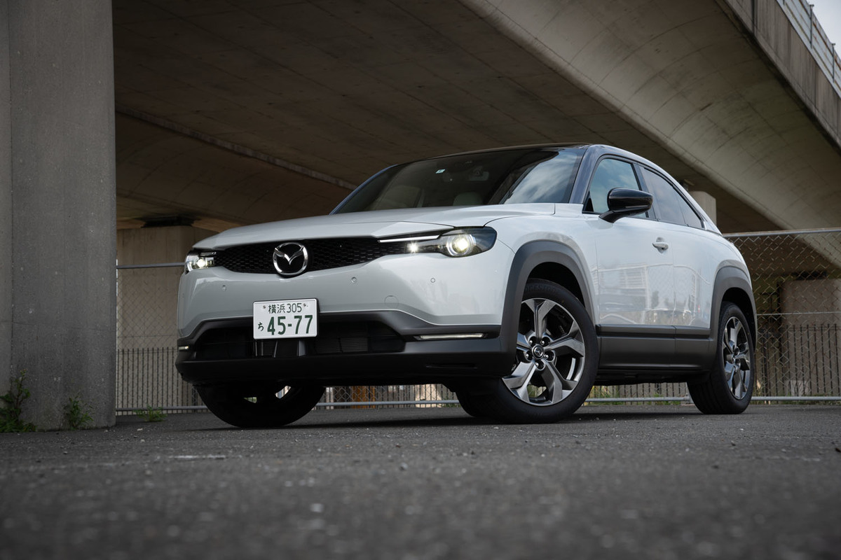 マツダ MAZDA MX-30 アダプティブ LEDヘッドライト右(運転席側) マツダ MAZDA MX-30 アダプティブ LEDヘッドライト右(運転席側)