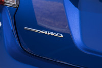 今日の乗用車用4WDは、電子制御式の多板クラッチやカップリングによるオンデマンド型が主流。センターデフから常時前後輪に駆動力を供給するフルタイム4WDは、貴重な存在となりつつある。