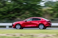 マツダ3セダン20S Lパッケージ