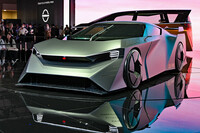 日産が電動ハイパーカーのコンセプトモデル「ハイパーフォース」を発表【ジャパンモビリティショー2023】