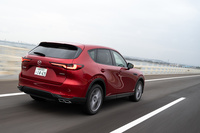 4WDのPHEVモデルやMHEVモデルと比べ、より「ラージプラットフォーム」のシャシーのよさが感じられた「XD」のFR車。クルマのフットワークにこだわりを持つ人は、ぜひ一度試してみてほしい。