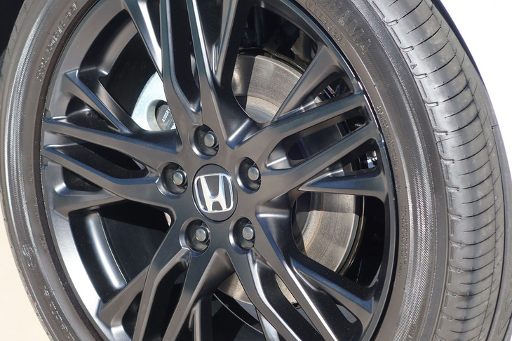 ホンダ・オデッセイe:HEVアブソルート・EXブラックエディション(ホイール)