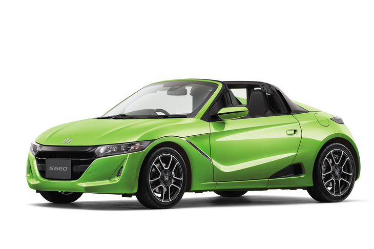 生産終了(2022年3月)のアナウンスを受け、カスタマーの間で最終ロットが“取り合い”となっていた「ホンダS660」。このほどホンダは、650台を追加生産すると発表した。これにより、本当に欲しい人にクルマがいきわたるといいのだが……。