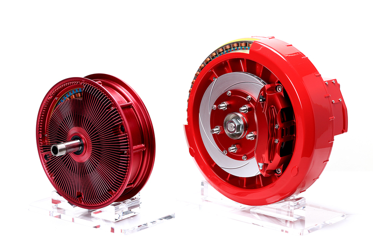 同じく開発中のインホイールモーター(12インチと19インチ)。巻き線の工夫によって修理や解体のしやすさを追求しているのが特徴だ。