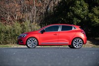 迫力が増しているので立派に見えるが、実際には全長と全幅が先代モデルよりもわずかに小さくなっている。