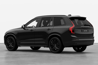 「オニキスブラック」のボディーカラーを採用する「XC90ウルトラT8 AWDプラグインハイブリッド ブラックエディション」。