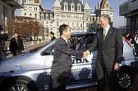 ホンダの燃料電池車「FCX」がニューヨークへの画像