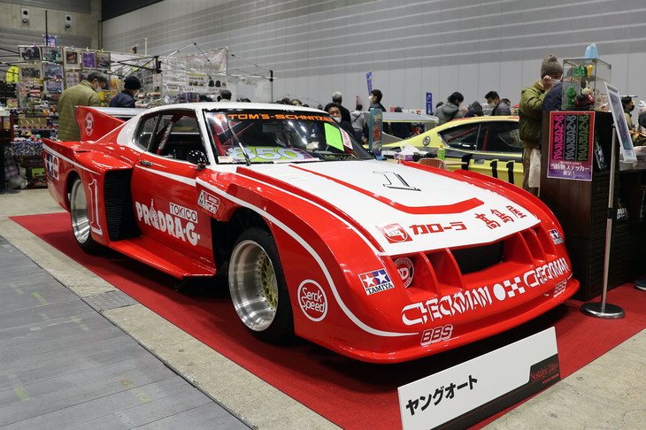 ヤングオート(かつて存在した同名の街道レーサー専門誌関連とのこと)のブースに展示されていた、通称“LB”こと初代「トヨタ・セリカ リフトバック」改。1970年代末から1980年代にかけて行われた、グループ5マシンによる富士スーパーシルエットレースにトムスから参戦した「シュニッツァー・セリカターボ」のレプリカである。
