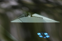 フロントウィンドウに備えられたワイドビューカメラ。予防安全・運転支援システムは従来モデルから全面刷新。センサーの認識能力が大幅に向上したほか、踏み間違い衝突軽減システムやトラフィックジャムアシスト(渋滞運転支援機能)などの新機能が追加された。