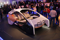 第484回:世界のモーターショーもたじたじ!?見どころいっぱいの“家電ショー”「CES 2017」