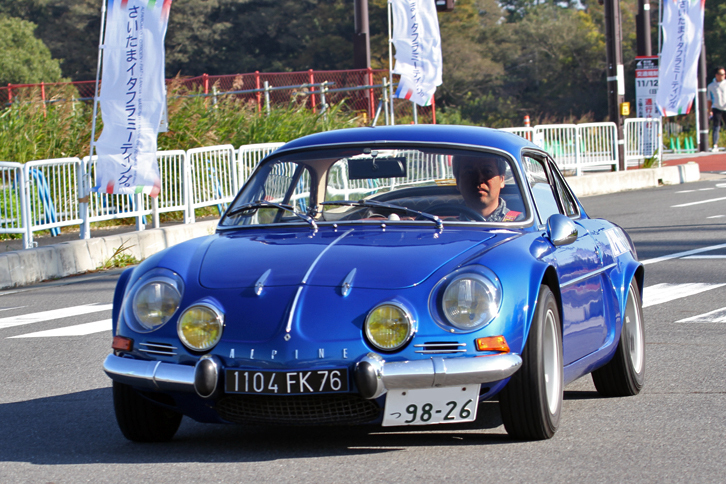 「アルピーヌA110」。A110はこれを含め(たぶん)3台やってきた。