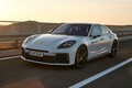 ポルシェが新世代「パナメーラ」の「4 Eハイブリッド／4S Eハイブリッド」を発表