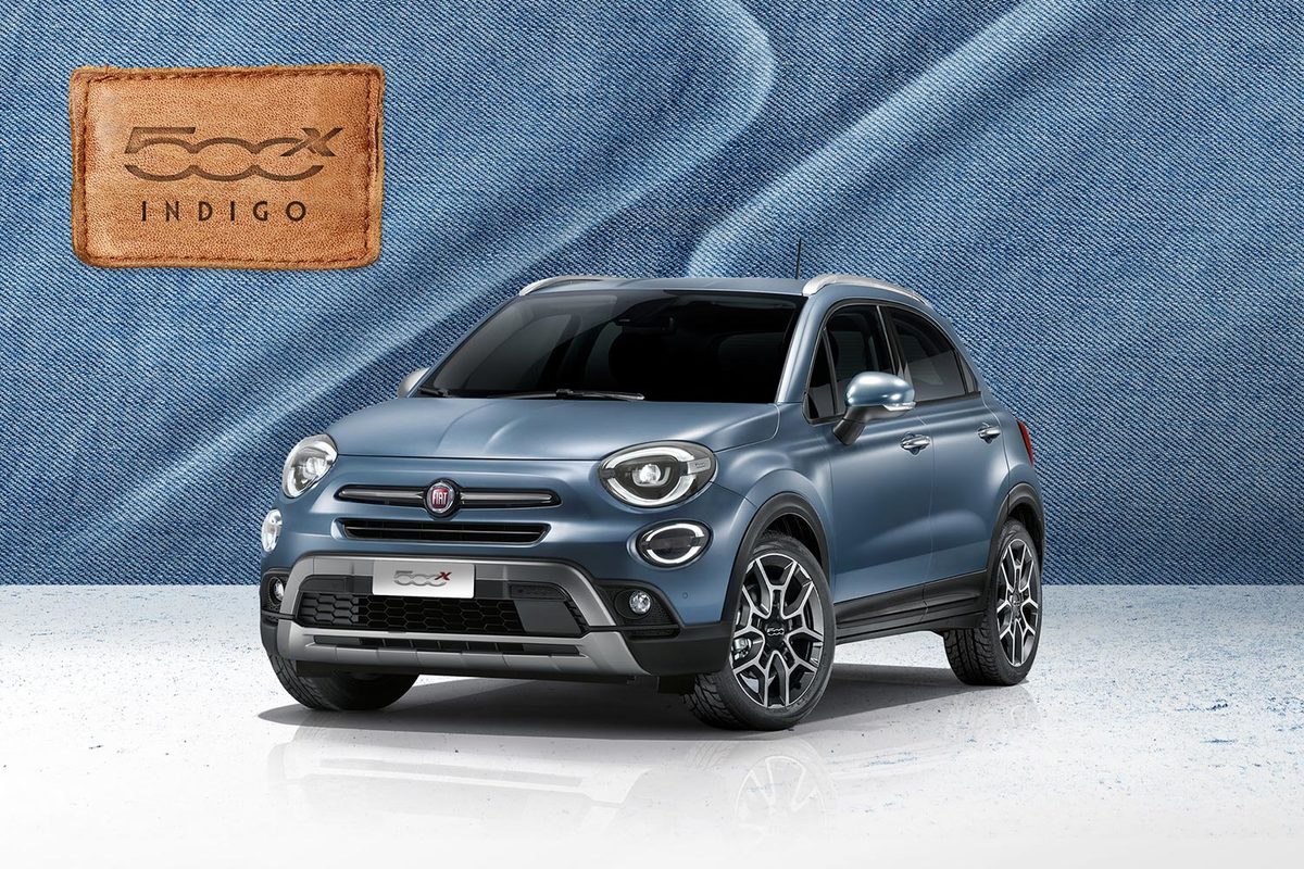 フィアット500X」に特別仕様車「インディゴ」登場 青いボディーが目を